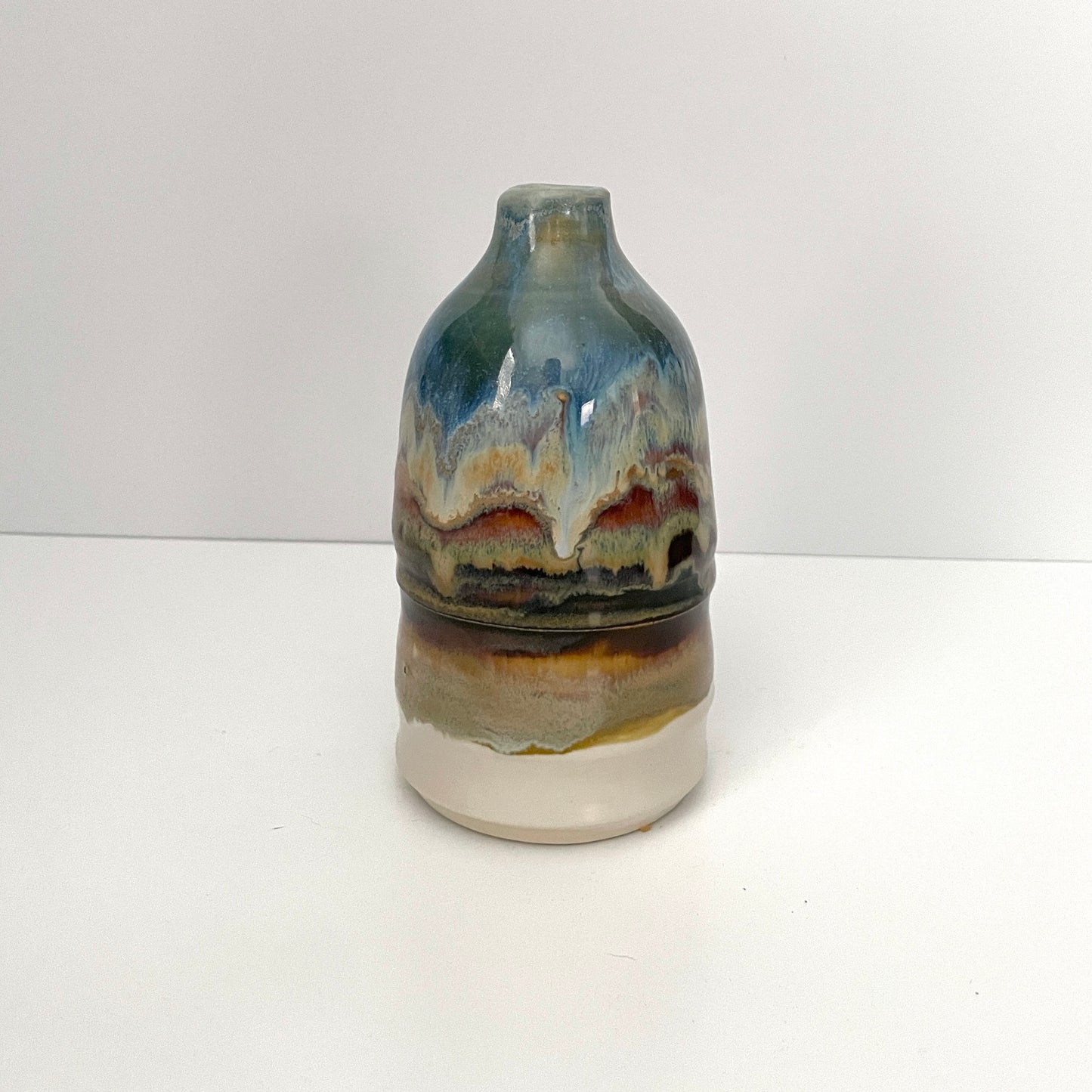 Mountain Seaside bud vase