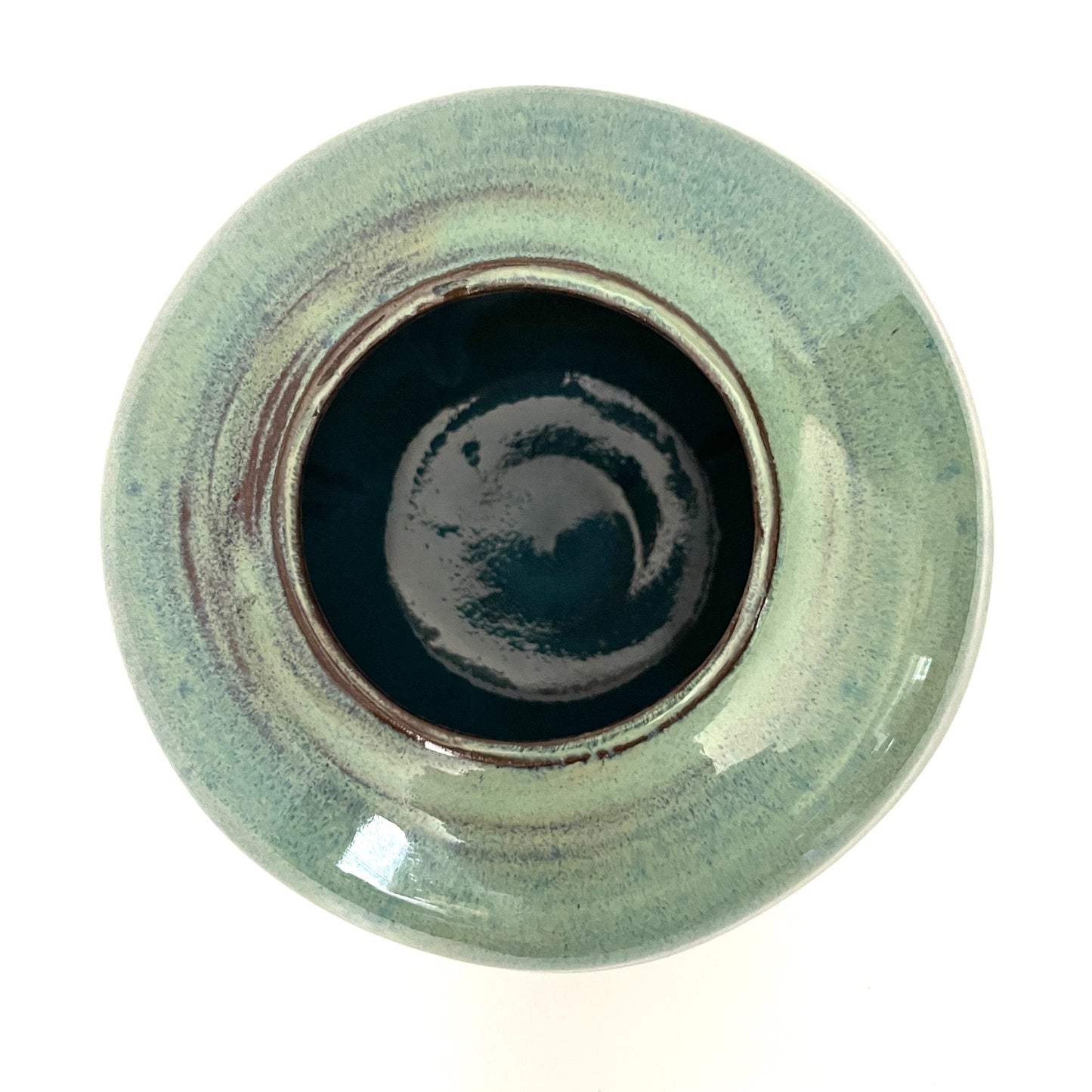Low Globe Vase Green in Chocolate Clay